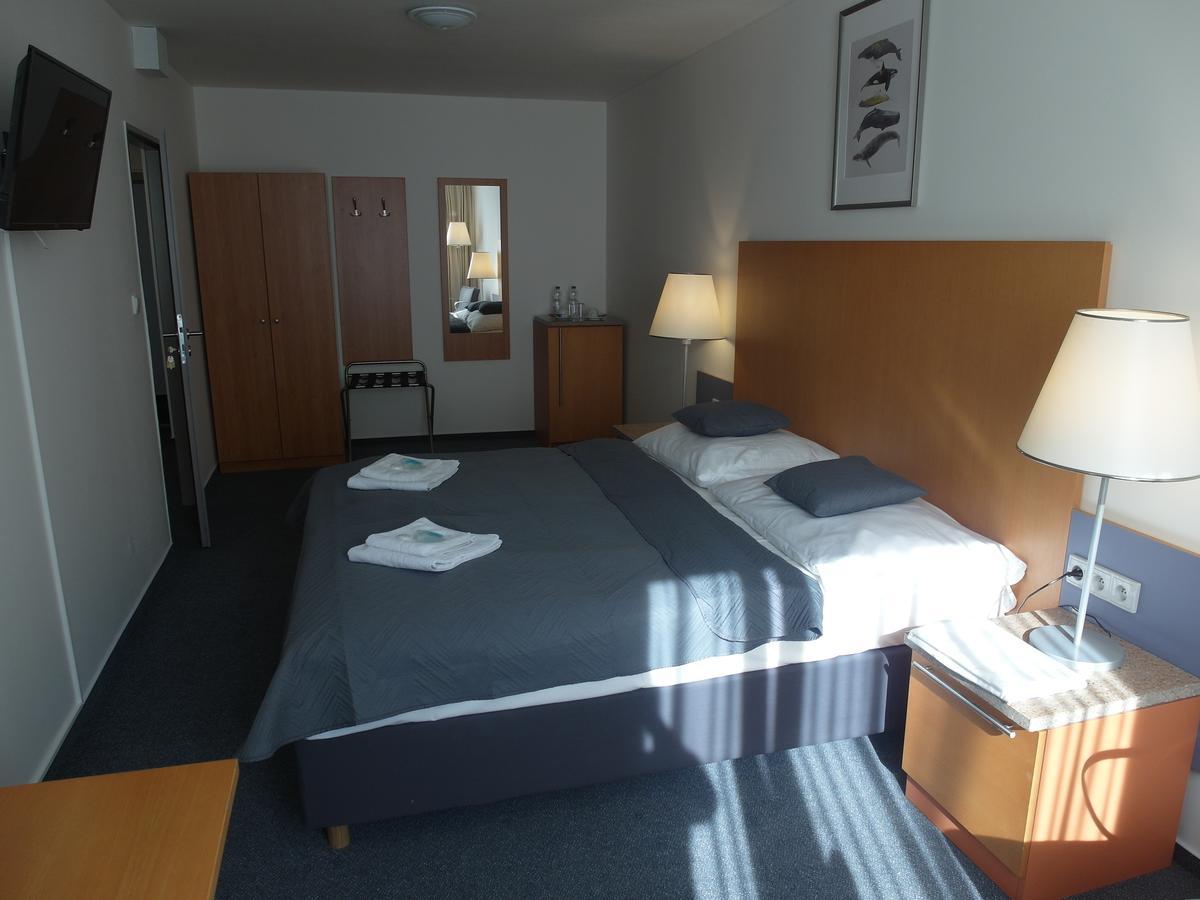 Hotel Harfa プラハ エクステリア 写真
