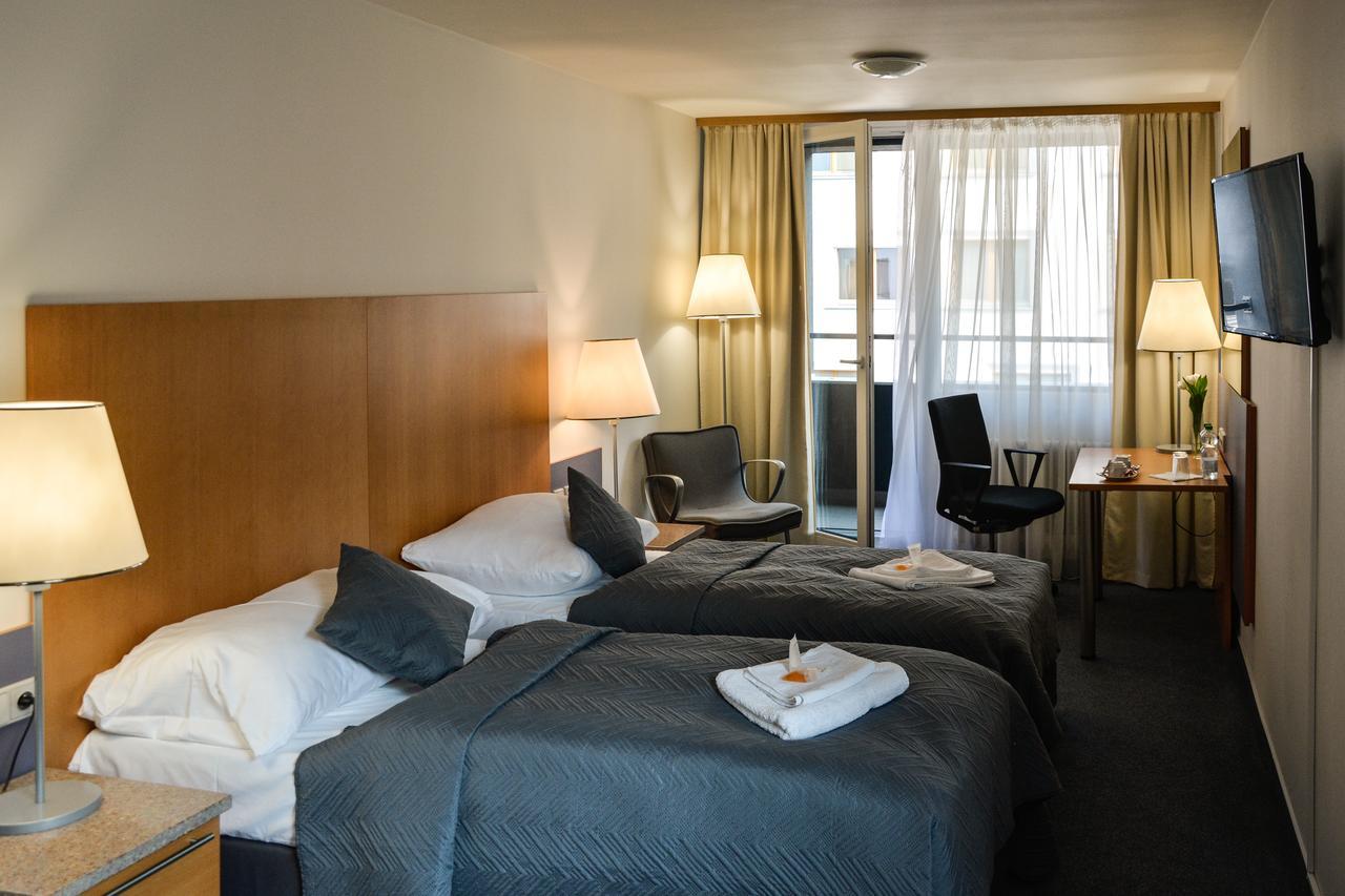 Hotel Harfa プラハ エクステリア 写真